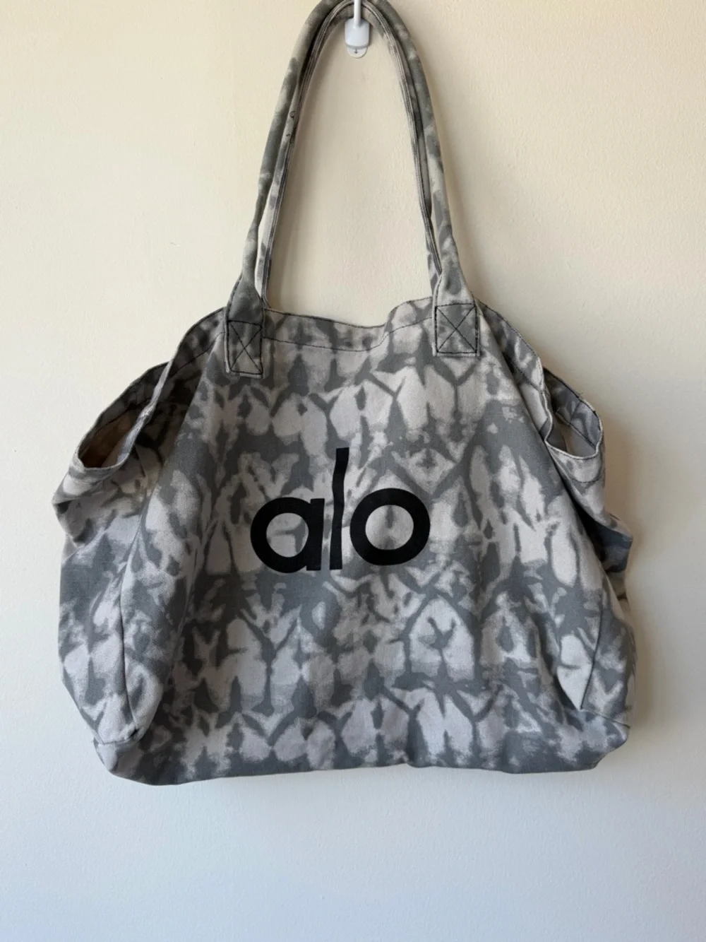 ALO Yoga Gray Tie-Dye Canvas Tote‎ Bag